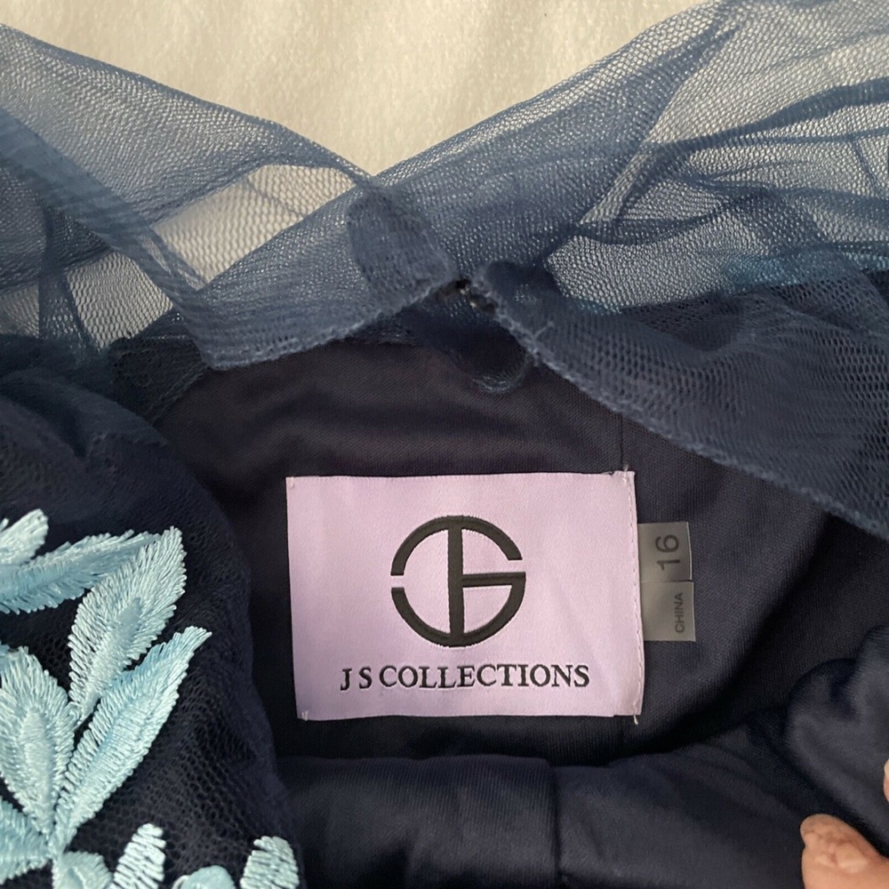 NEW $298 JS Collections Embroidered Illusion Bodice Gown Navy [SZ‎ 16 ] - Picture 4 of 12
